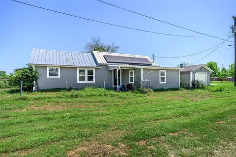 604 Fordtrand St, Ellinger, TX 78938