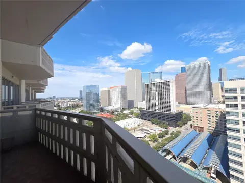 2016 Main St #1907, Houston, TX 77002
