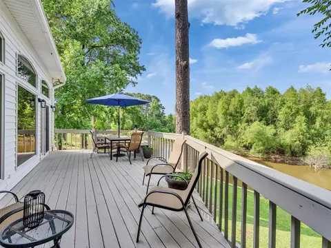 Exterior - 300 Coral Gables, Trinity, TX 75862 photo 3 of 8