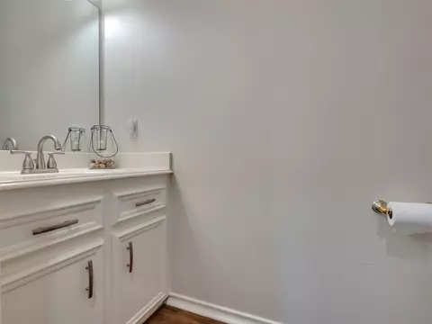 Bath - 300 Coral Gables, Trinity, TX 75862 photo 2 of 4