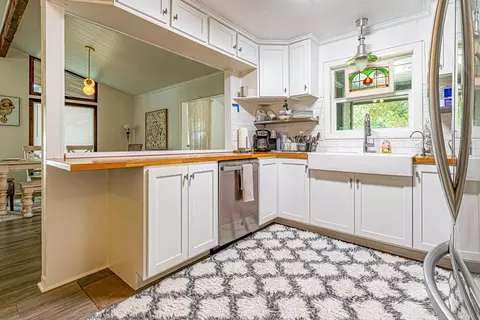 Kitchen - 480 Johnson Rd, Coldspring, TX 77331 photo 3 of 3