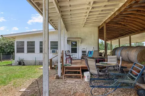 Exterior - 32675 Fm 1488 Rd, Hempstead, TX 77445 photo 2 of 11