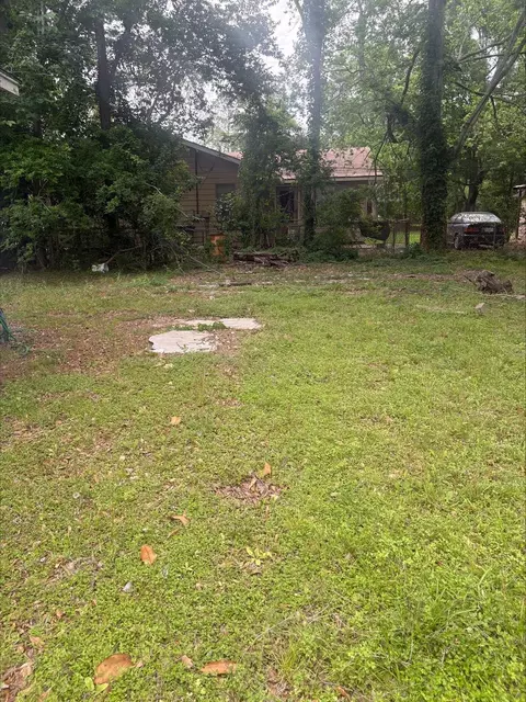 4290 Cleveland St, Beaumont, TX 77703