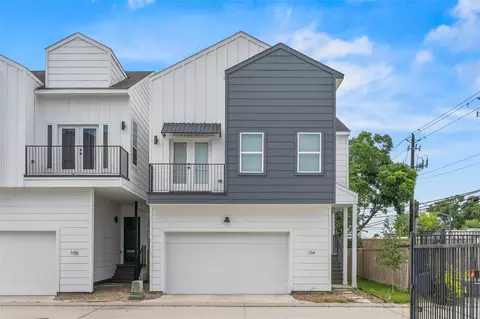 104 Tolima Dove St, Houston, TX 77018