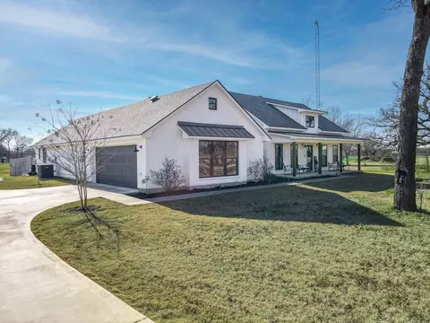 10740 Forsthoff Rd, Bryan, TX 77808 photo 1