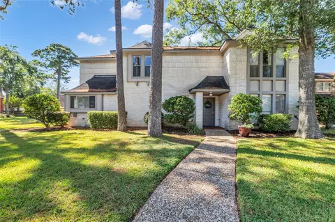 18303 Aldermoor Dr, Spring, TX 77388
