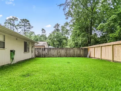 Exterior - 1 E Woodtimber Ct, Spring, TX 77381 photo 3 of 4
