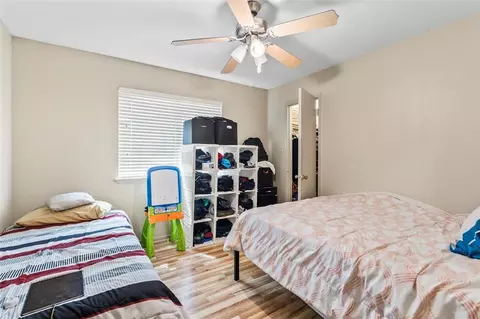 Bedroom - 1 E Woodtimber Ct, Spring, TX 77381 photo 3 of 4