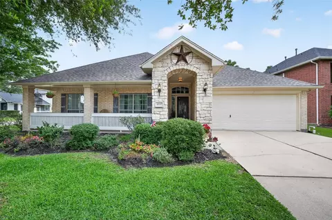 1110 Carriage Ct, Seabrook, TX 77586