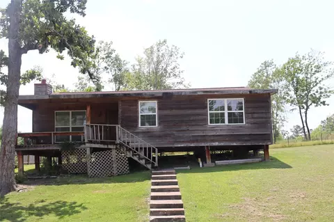 1262 Yaupon Cove Dr, Onalaska, TX 77360