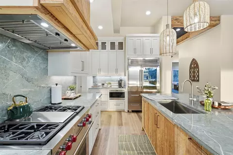 Kitchen - 12833 Bruce Road Rd, Willis, TX 77318 photo 4 of 5