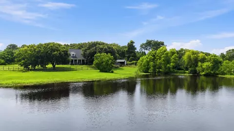 6411 N Fm 565 Rd, Baytown, TX 77523