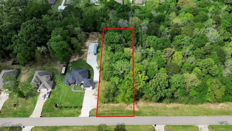 134 County Road 6606, Dayton, TX 77535