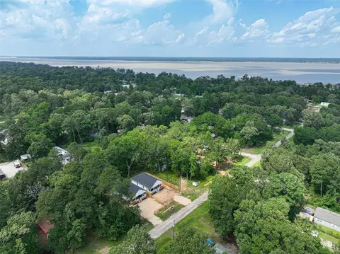 200 Canary St, Point Blank, TX 77364