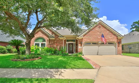 13606 Treebank Ln, Houston, TX 77070