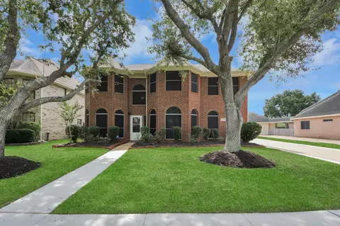 4423 Tree Line Dr, Pasadena, TX 77505