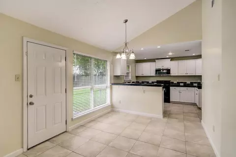 7303 Shoshone Dr, Baytown, TX 77521