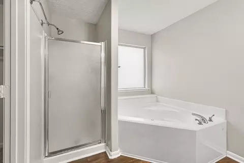 Bath - 4914 Comal River Loop, Spring, TX 77386 photo 2 of 3