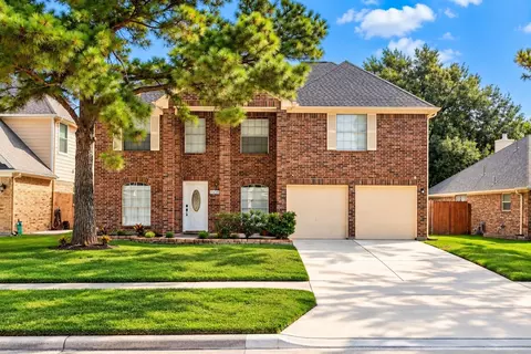 11430 Weathering Oaks Dr, Houston, TX 77066