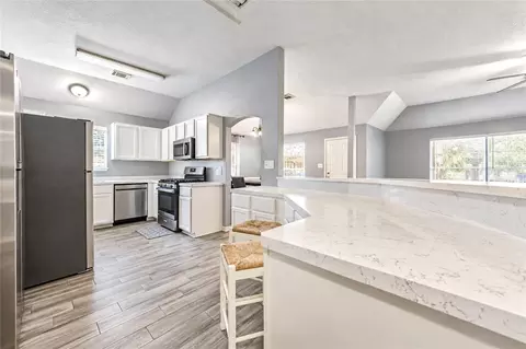 Kitchen - 23207 Lone Wolf Trl, Spring, TX 77373 photo 5 of 6