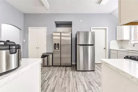 Kitchen - 23207 Lone Wolf Trl, Spring, TX 77373 photo 3 of 6