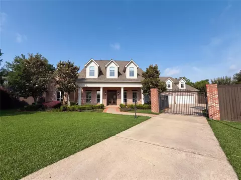 4385 Brownstone Dr, Beaumont, TX 77706