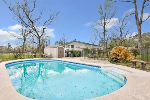 Exterior - 17659 E Fm 1097 Rd, Willis, TX 77378 photo 2 of 13