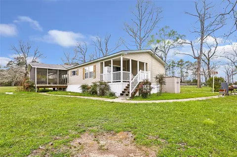 Exterior - 17659 E Fm 1097 Rd, Willis, TX 77378 photo 9 of 13