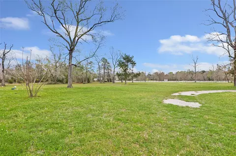 Exterior - 17659 E Fm 1097 Rd, Willis, TX 77378 photo 1 of 13