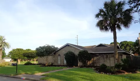 1401 22nd Ave N, Texas City, TX 77590