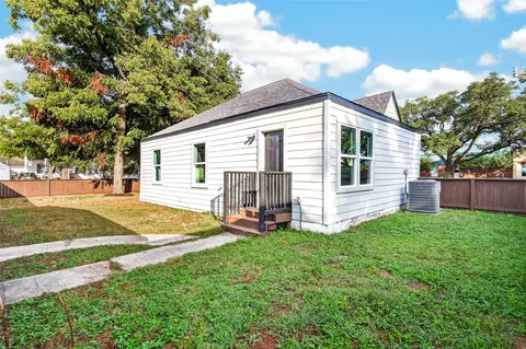 Exterior - 202 Jackson Ave, Pasadena, TX 77506 photo 5 of 6