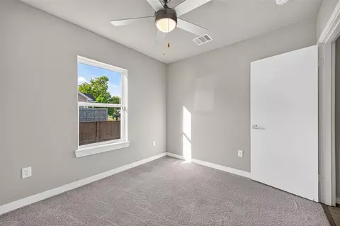 Bedroom - 202 Jackson Ave, Pasadena, TX 77506 photo 8 of 12