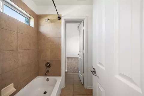 Bath - 30703 Eastridge Dr, Spring, TX 77386 photo 5 of 5