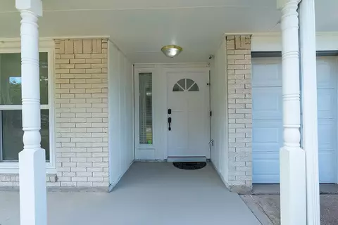 Exterior - 20007 Jasperwood Cir, Katy, TX 77449 photo 5 of 9