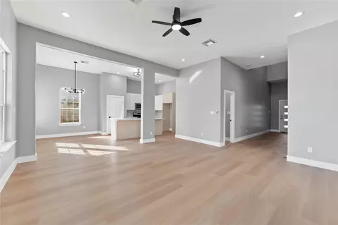 4336 Maggie St, Houston, TX 77051