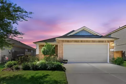 421 Camas Creek Ln, Magnolia, TX 77354