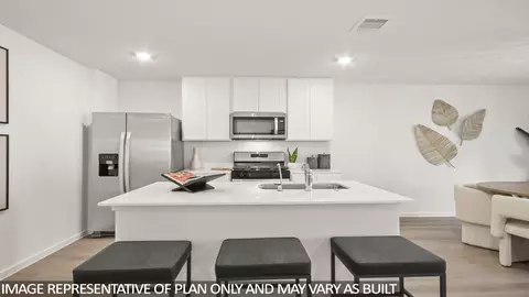 Kitchen - 942 Sutherland Falls St, Conroe, TX 77303 photo 3 of 3