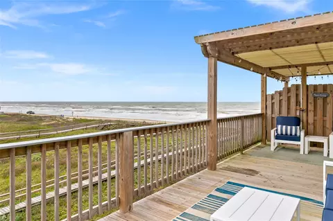 124 Howard Ave #A, Surfside Beach, TX 77541