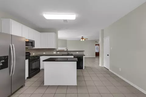Kitchen - 1922 Vale Haven Dr, Spring, TX 77373 photo 1 of 4