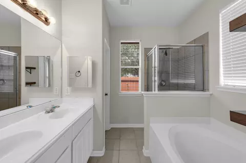 Bath - 1922 Vale Haven Dr, Spring, TX 77373 photo 1 of 4