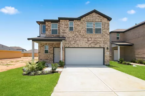 140 Rising Cedar Ln, Hockley, TX 77447