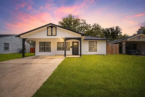 6905 Kassarine Pass, Houston, TX 77033
