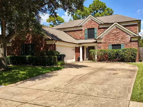 4001 Hazelwood Dr, Pearland, TX 77584
