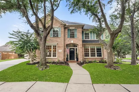 3016 Autumn Creek Dr, Friendswood, TX 77546