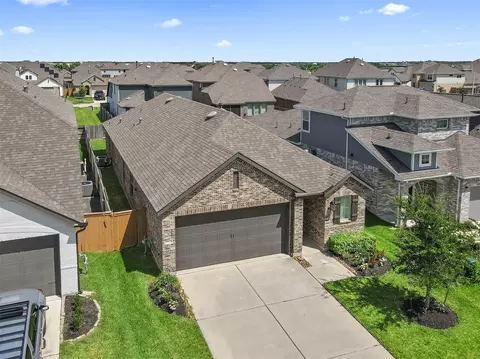 13020 Cobalt Cove Ct, La Marque, TX 77568