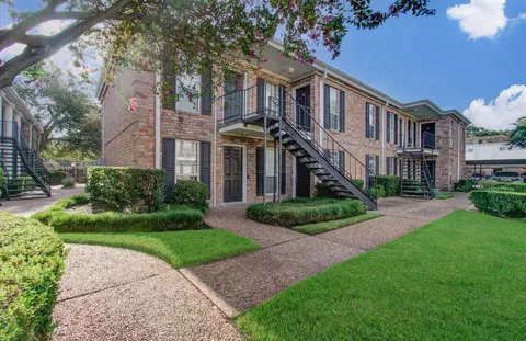 6402 Del Monte Dr #42, Houston, TX 77057