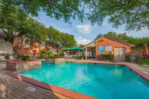 2211 S Kirkwood Rd #19, Houston, TX 77077