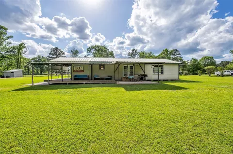 Exterior - 7476 S Fork Dr, Conroe, TX 77303 photo 5 of 17