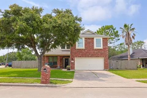 903 Bacliff Dr, Bacliff, TX 77518 photo 1