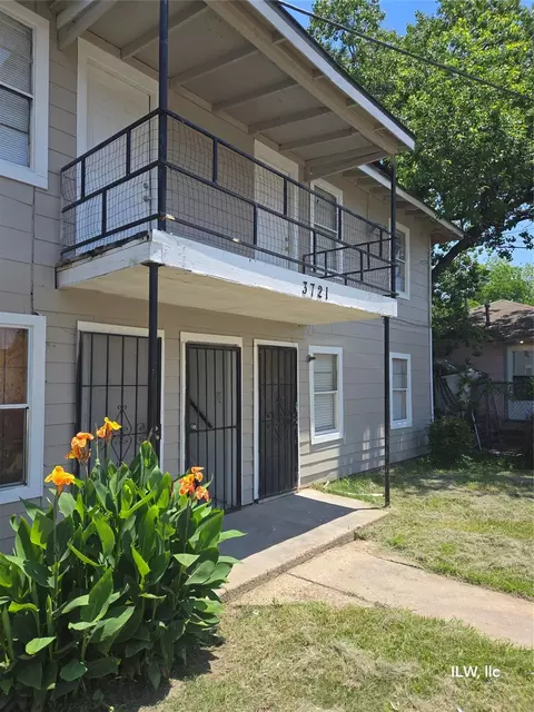 3721 Tuam St #4, Houston, TX 77004